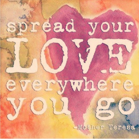 Yogabeachgirl is LIVE💗 50% Off Tray Items! Closet Requests at Great Savings - Picture 3 of 7